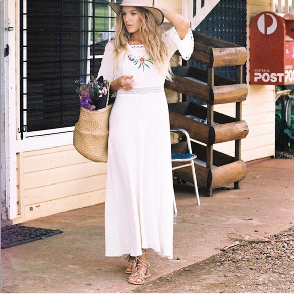 CU Amelia Dress - Picture 2 of 8